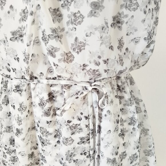 !NEW! GUESS White Floral Print Dress Spaghetti Straps and Flowy Asymmetrical Hem - Picture 3 of 8